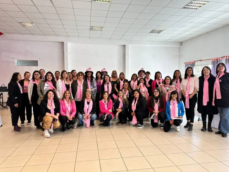 Encuentro de Mujeres en Conmemoración del Día Internacional de la Lucha contra el Cáncer de Mama