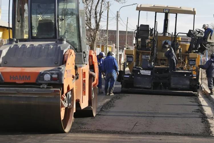 El plan de austeridad permitirá financiar viviendas y asfalto