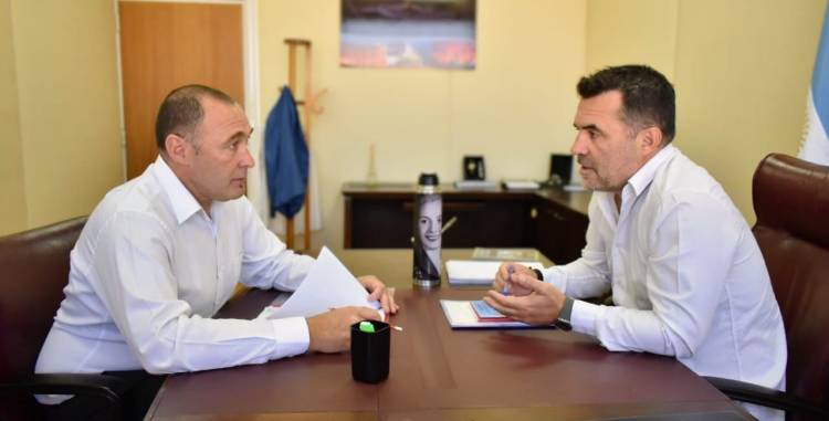 Darío Martínez y Darío “Pampa” Peralta proponen eliminar las tasas a los trámites en Neuquén