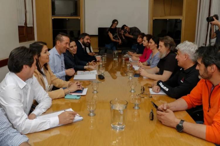 Los gremios se llevaron la propuesta salarial 2025