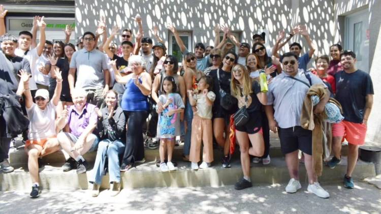 Artistas de Plaza Huincul viajaron al certamen de malambo de Laborde