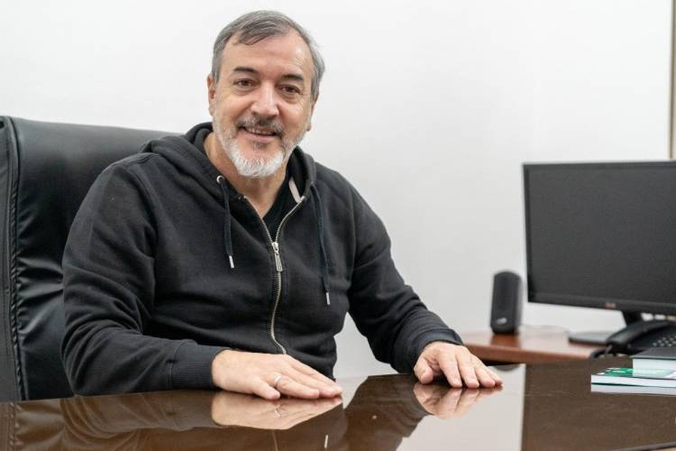 Para ATE, con la salida de la OMS "nos arrodillamos frente a un par de locos estadounidenses"