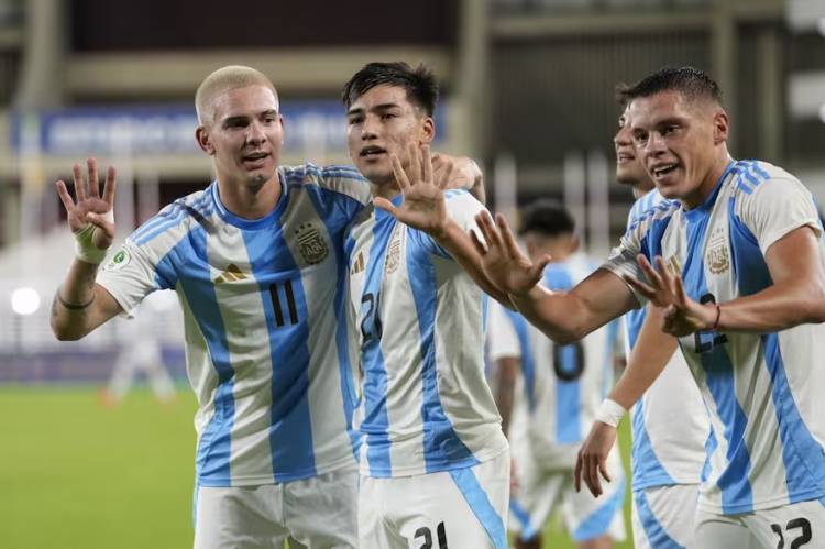 Argentina ganó en la agonía, se clasificó al Mundial Sub 20 y definirá el título con Brasil