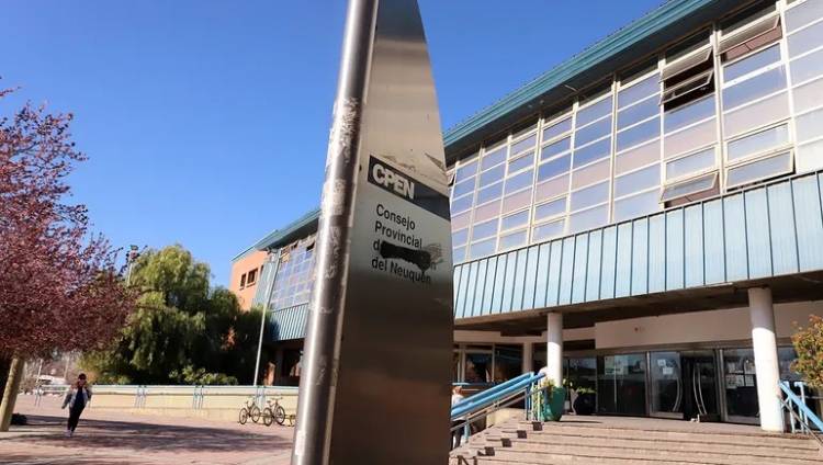 Aten Provincial defendió el nuevo diseño curricular y dijo que el concepto de repitencia "atrasa"