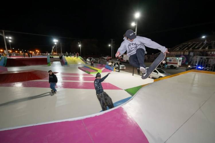 Cutral Co Reinauguro el SkatePark y  el paseo de recreación familiar
