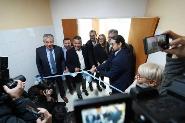 Figueroa inauguró el área de Salud Mental y anunció el Centro Integral de Atención Oncológica