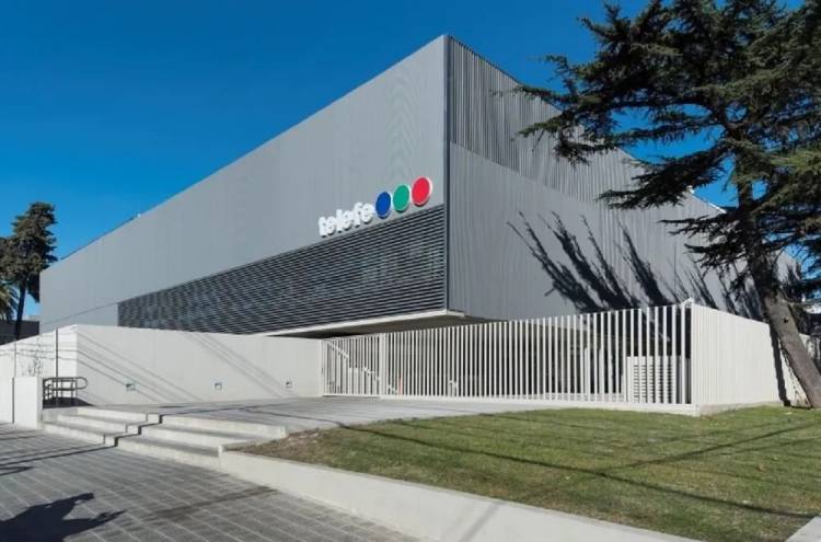 Abren una licitación para vender el principal canal de televisión de la Argentina