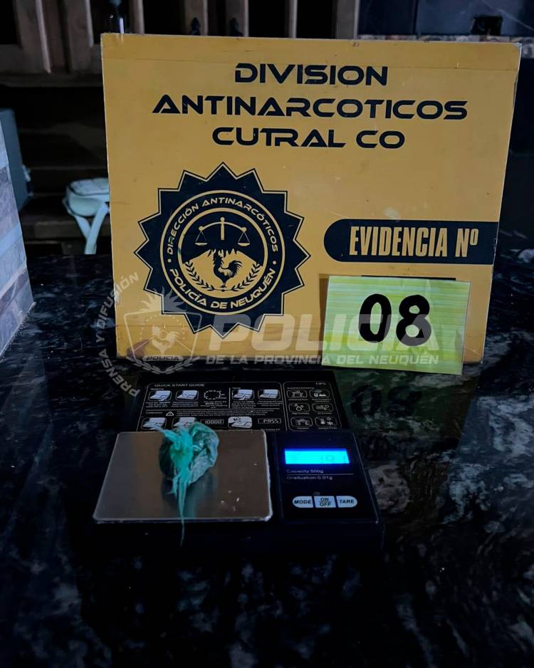 Plaza Huincul: La División antinarcóticos clausuro una vivienda utilizada para la venta de drogas 