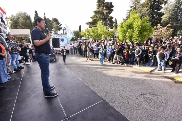 Una Ambulancia De Alta Complejidad Para El Sanatorio De Plaza Huincul
