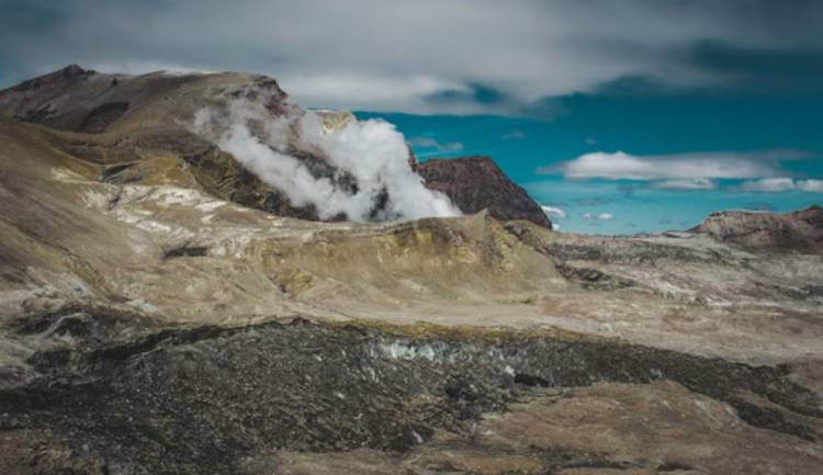 Alerta amarilla por dos volcanes en Mendoza: ¿Pueden hacer erupción?