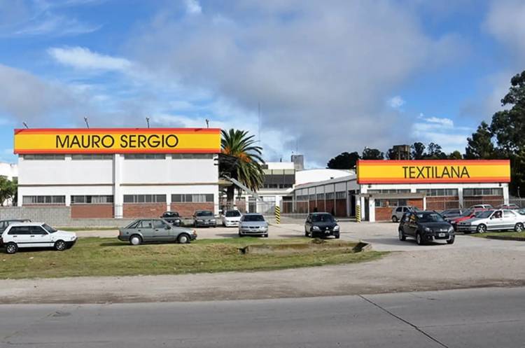 El impacto de Temu y Shein: icónica marca de sweaters y jeans suspende a casi 200 empleados por 4 meses