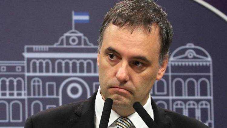Manuel Adorni renunció después de tres meses de escándalo por su patrimonio