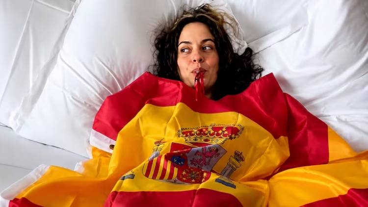 Crece el repudio a Rosalía: fanáticos venden sus entradas tras su polémico posteo sobre la Selección
