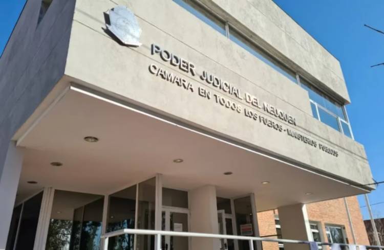 Se enteraron por redes sociales que su hijo había muerto y ahora piden exhumar el cuerpo